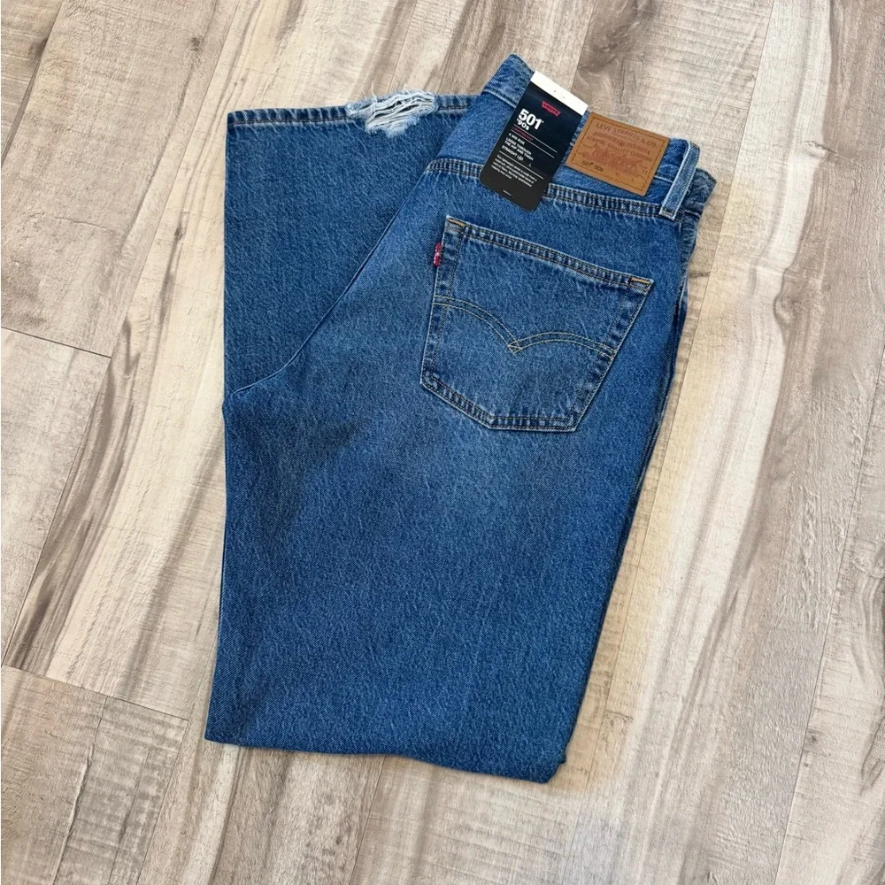 Women’s Levi’s 501 90’s Lightweight Mid-Rise Jeans - Picture 5 of 6